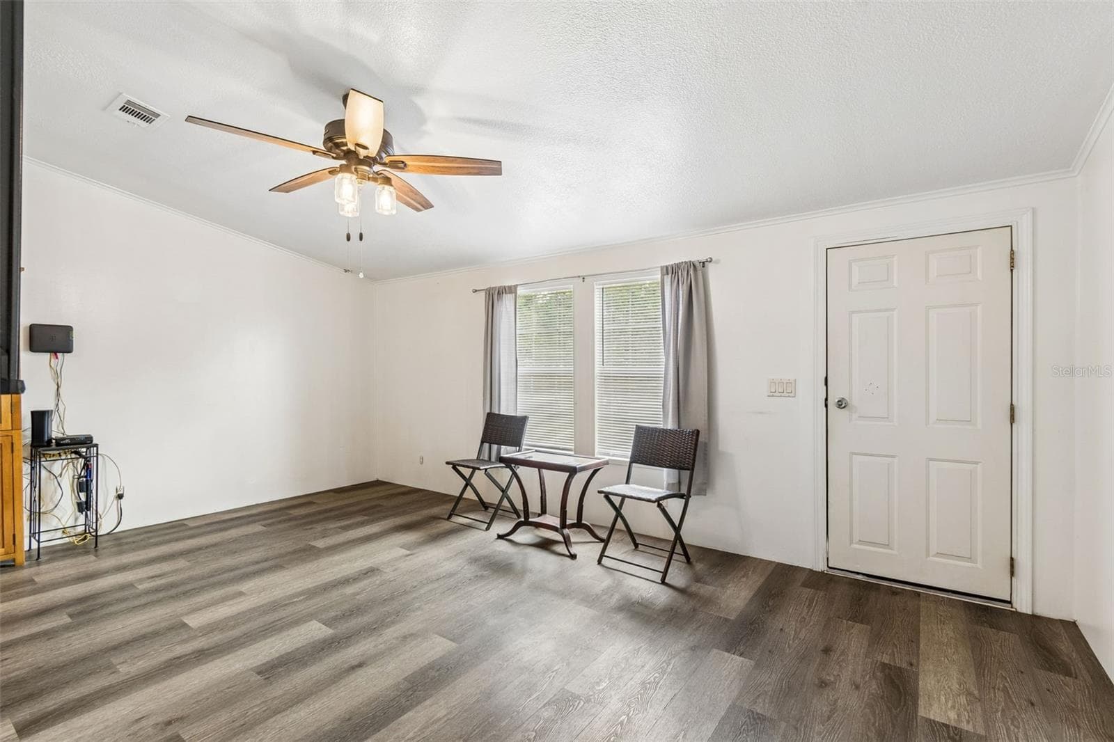 17808 DOGWOOD DRIVE — photo 9 of 68