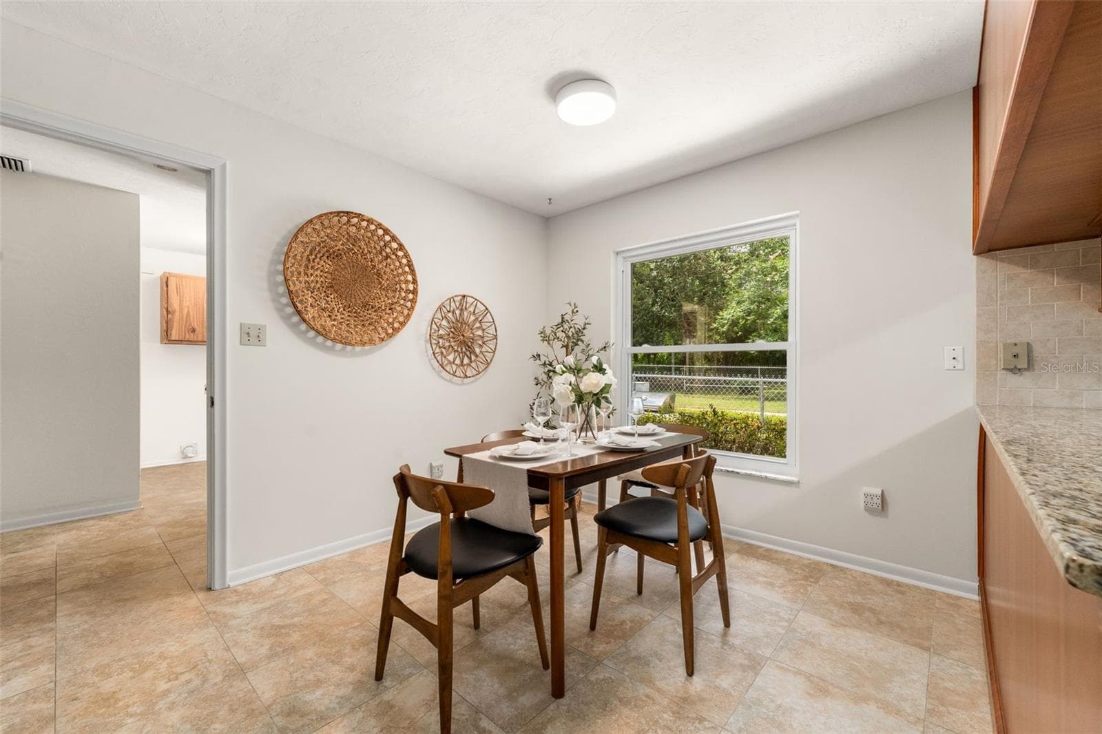 7610 40TH AVENUE — photo 18 of 41