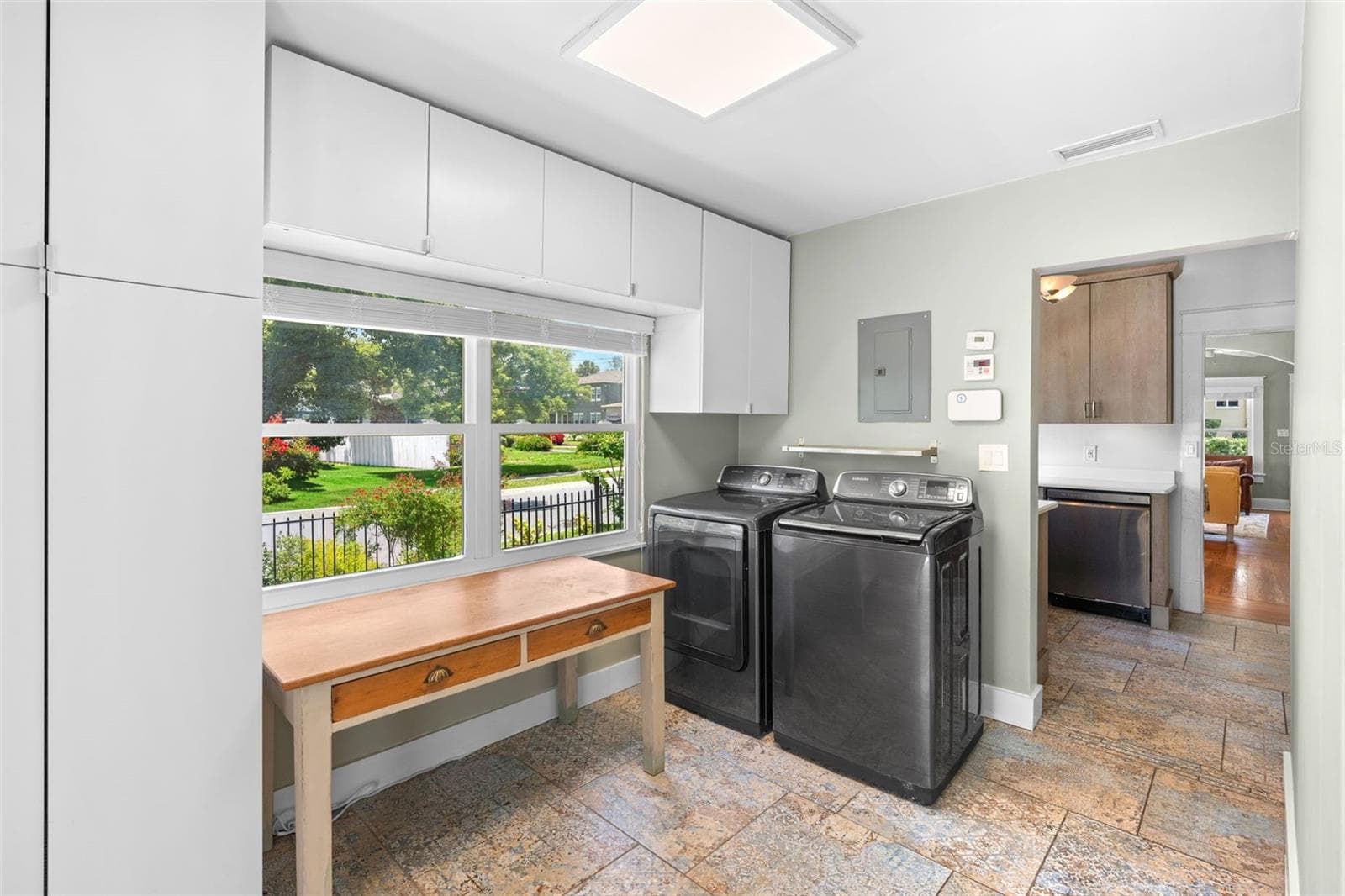 900 PINE STREET — photo 15 of 28