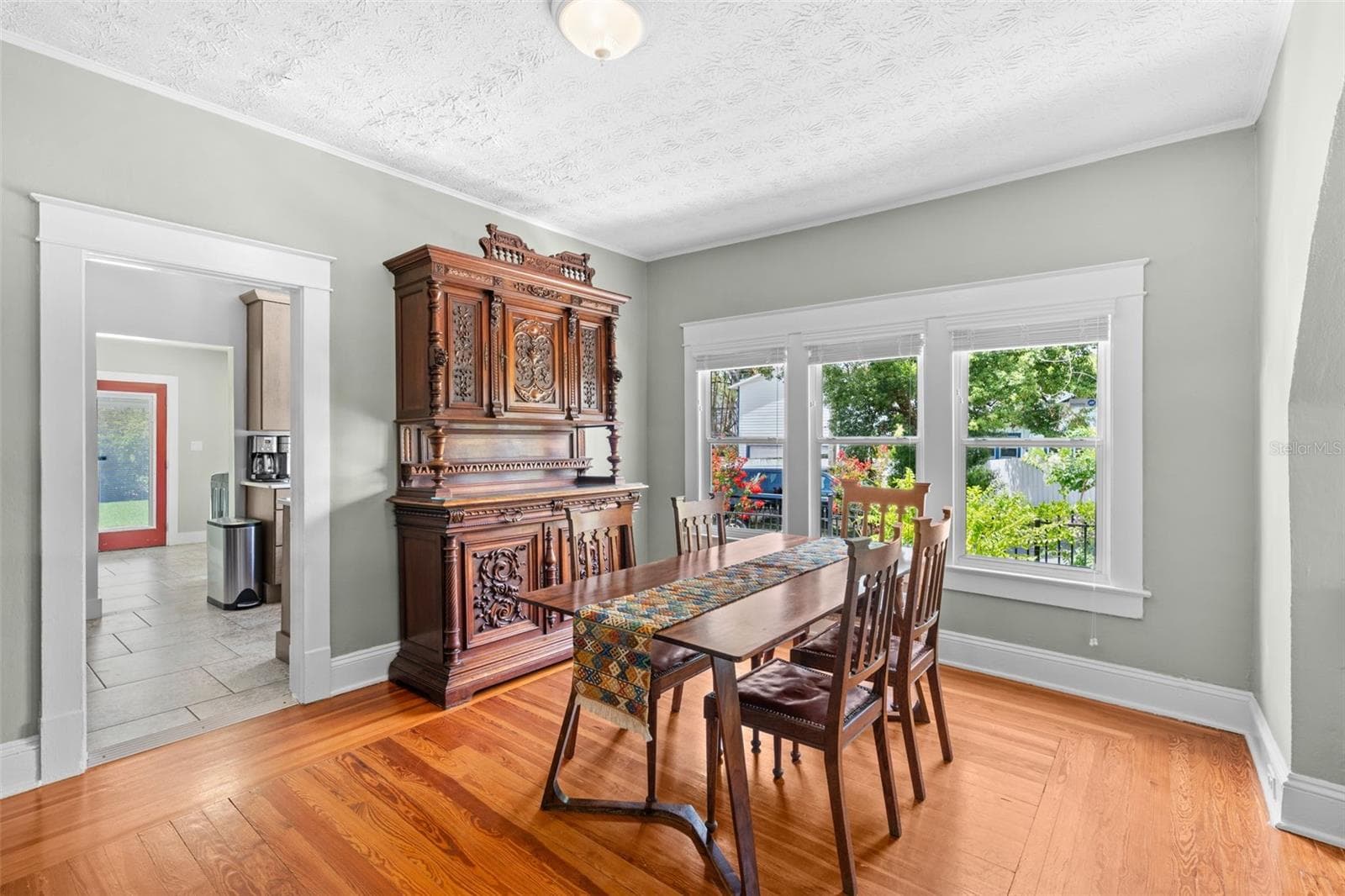 900 PINE STREET — photo 10 of 28