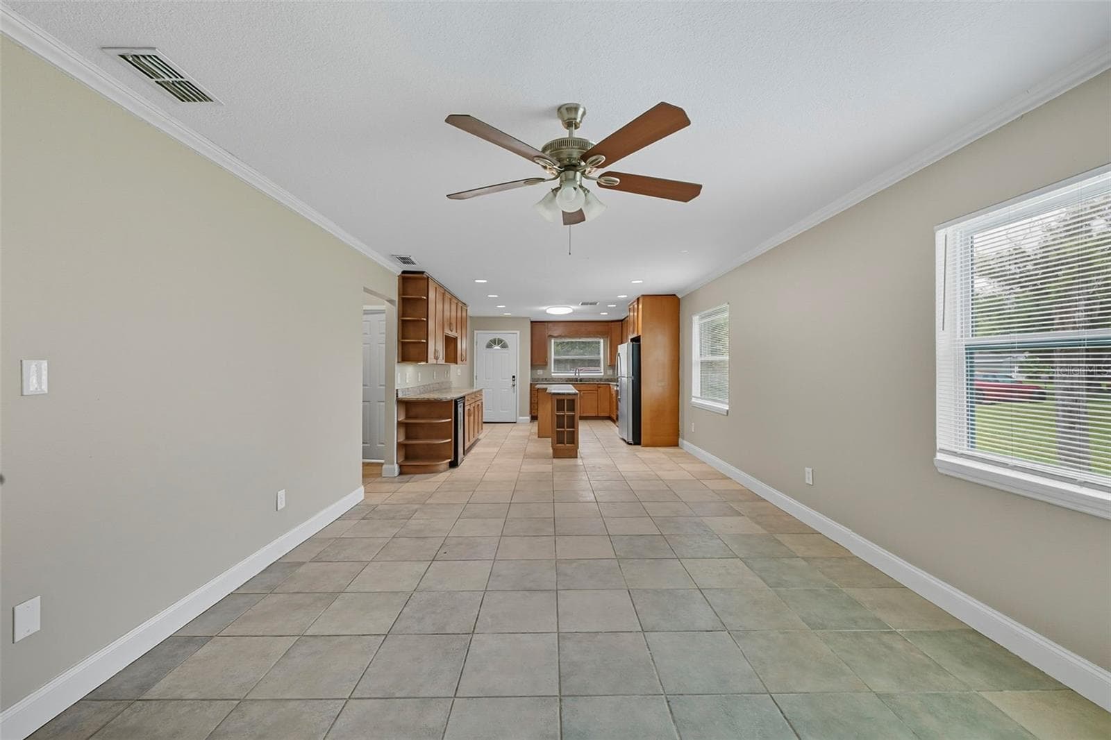 28042 LOIS DRIVE — photo 16 of 46