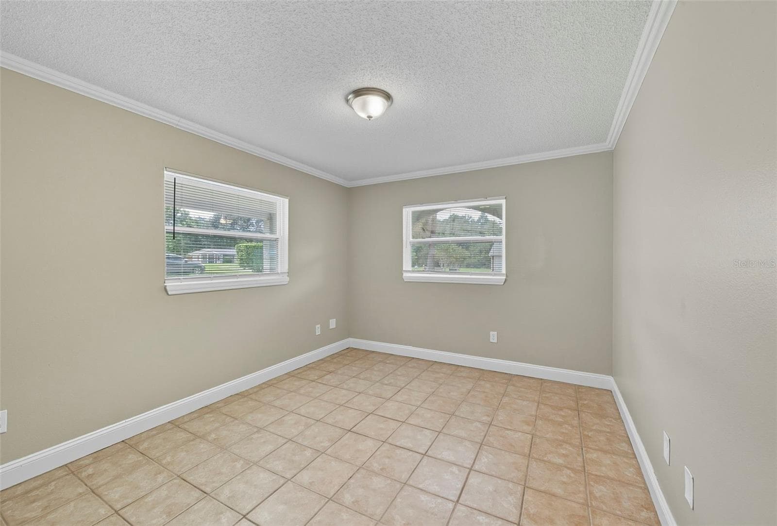 28042 LOIS DRIVE — photo 27 of 46