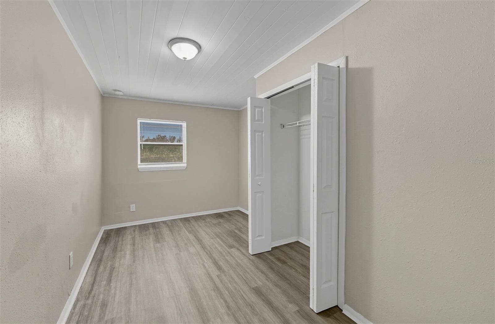 28042 LOIS DRIVE — photo 22 of 46