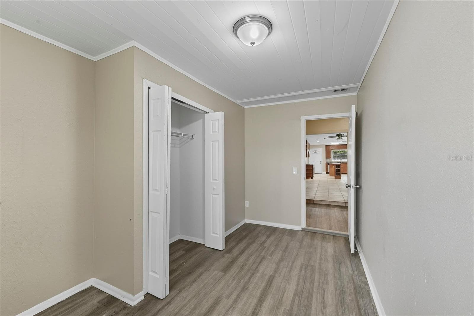 28042 LOIS DRIVE — photo 23 of 46
