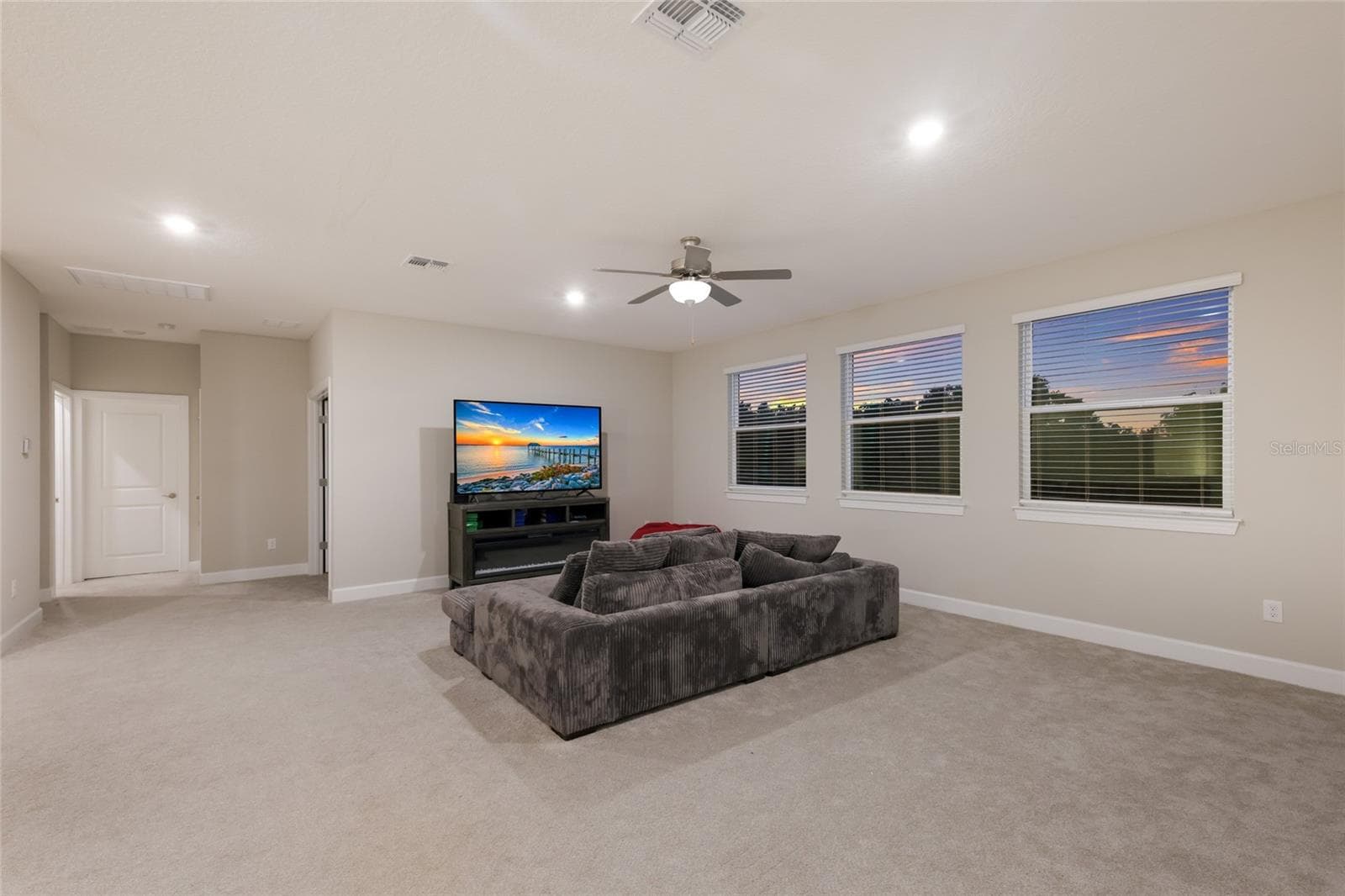 3533 BIG SKY WAY — photo 18 of 85