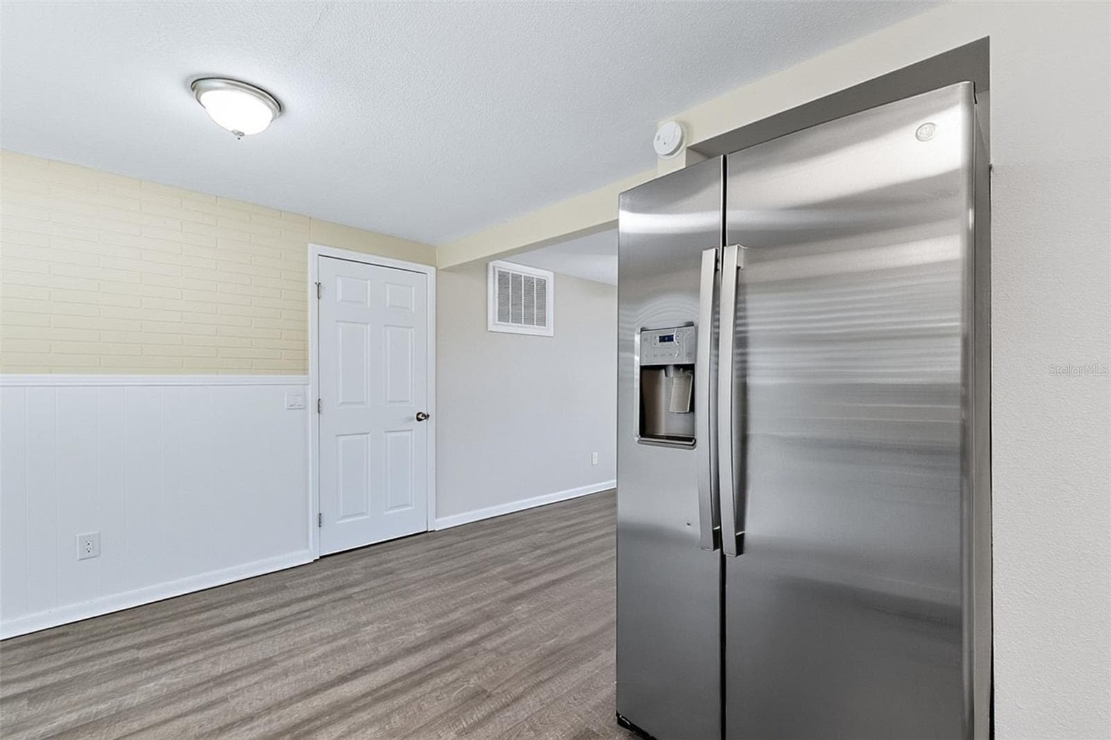 3745 HABANA STREET — photo 10 of 37