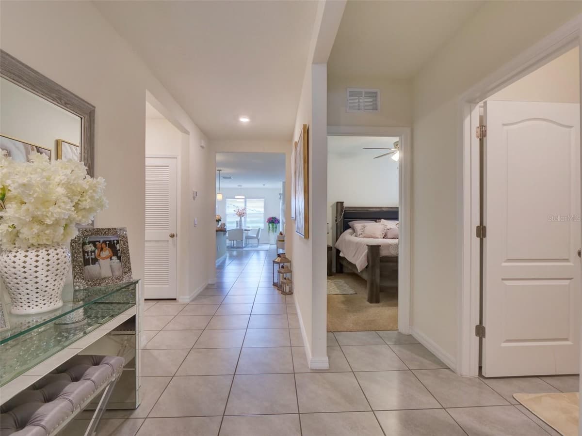 11244 AMBER RIDGE DRIVE — photo 11 of 40
