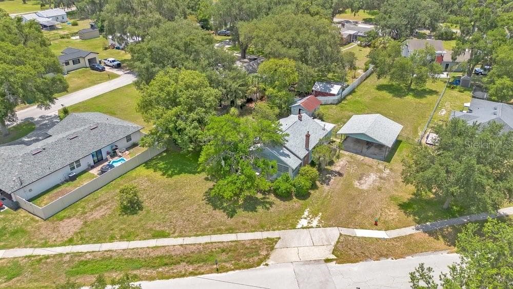 555 WESTOVER PARKWAY — photo 18 of 21