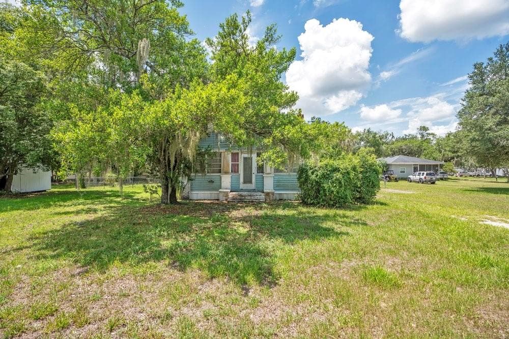 555 WESTOVER PARKWAY — photo 1 of 21