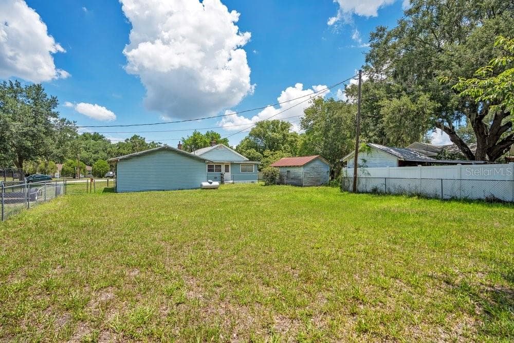 555 WESTOVER PARKWAY — photo 13 of 21