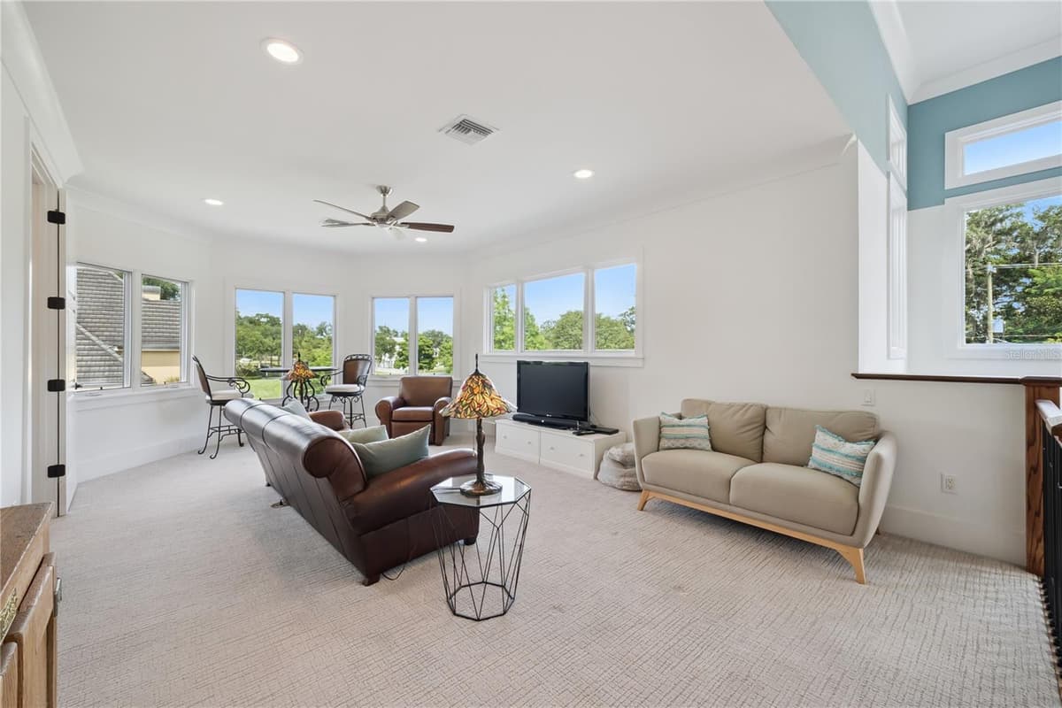 11539 LAKE BUTLER BOULEVARD — photo 32 of 80