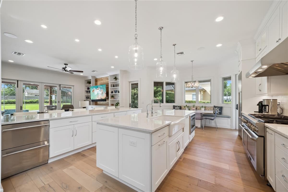 11539 LAKE BUTLER BOULEVARD — photo 8 of 80