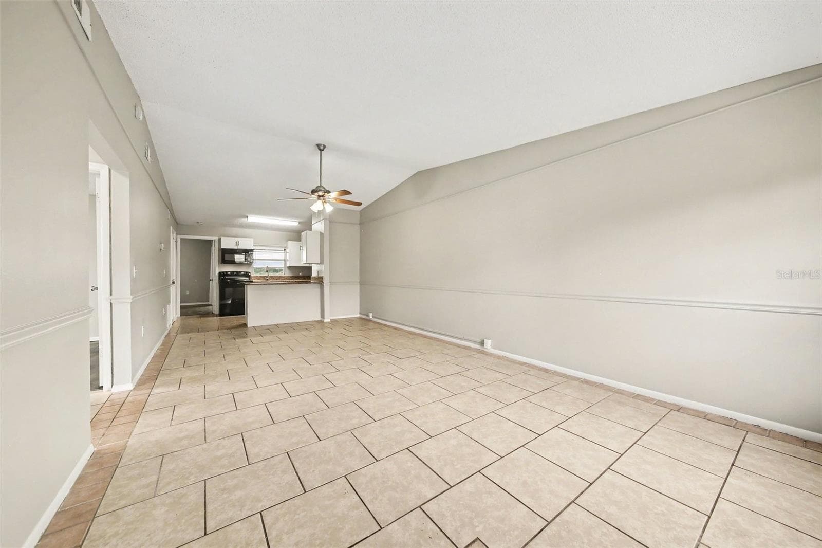 1188 WOODMAN WAY — photo 6 of 8