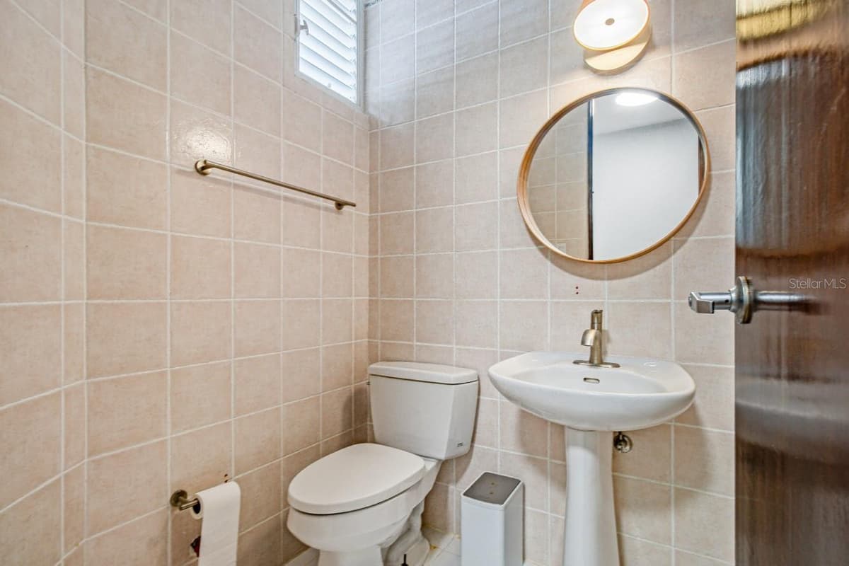 693 NCV — photo 10 of 15