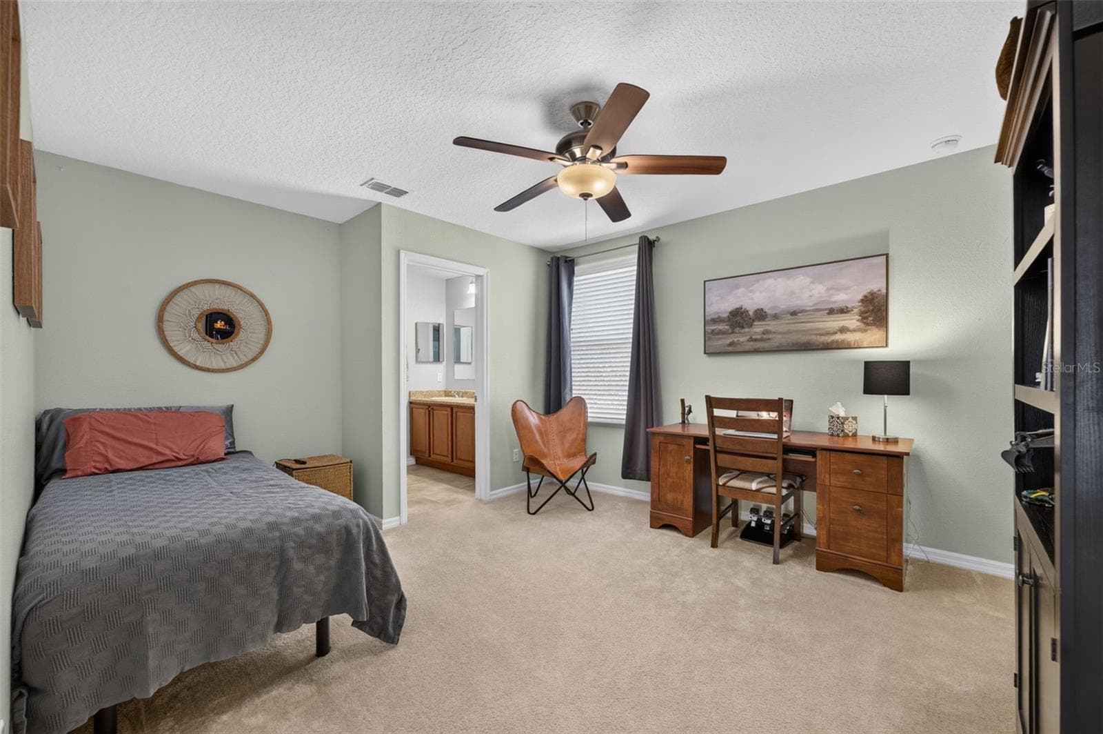 24529 WOODHILL COURT — photo 16 of 28