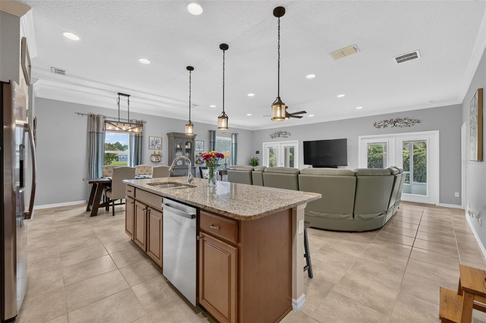 24529 WOODHILL COURT — photo 6 of 28