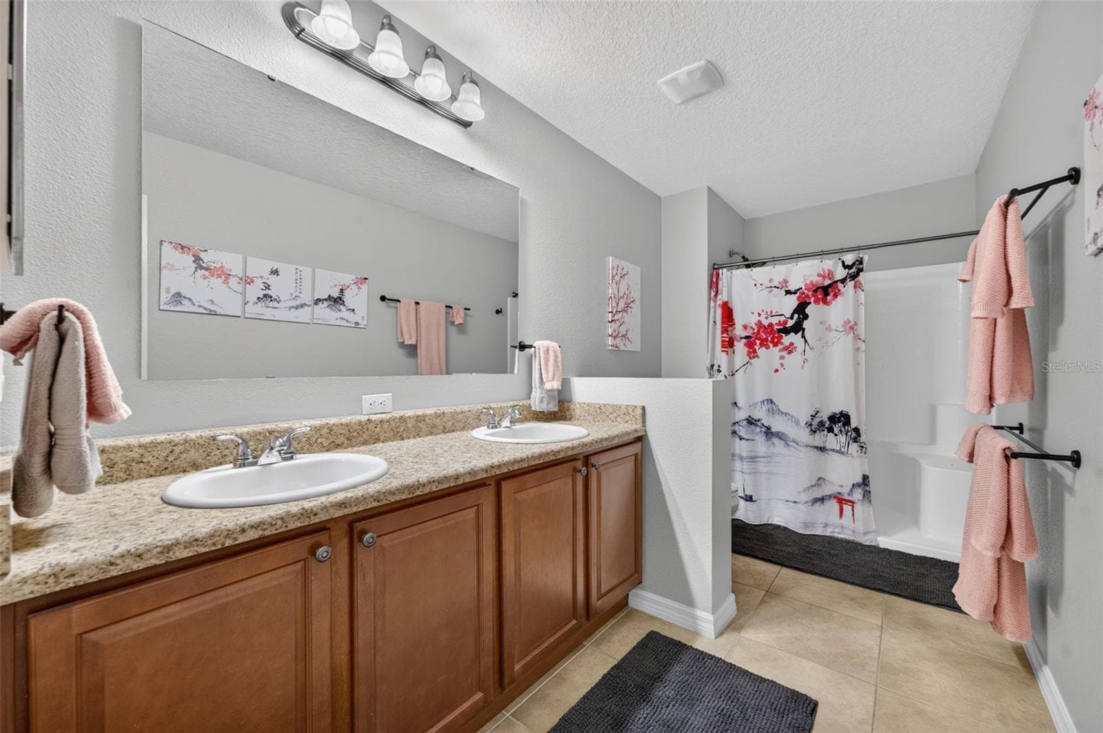 24529 WOODHILL COURT — photo 20 of 28