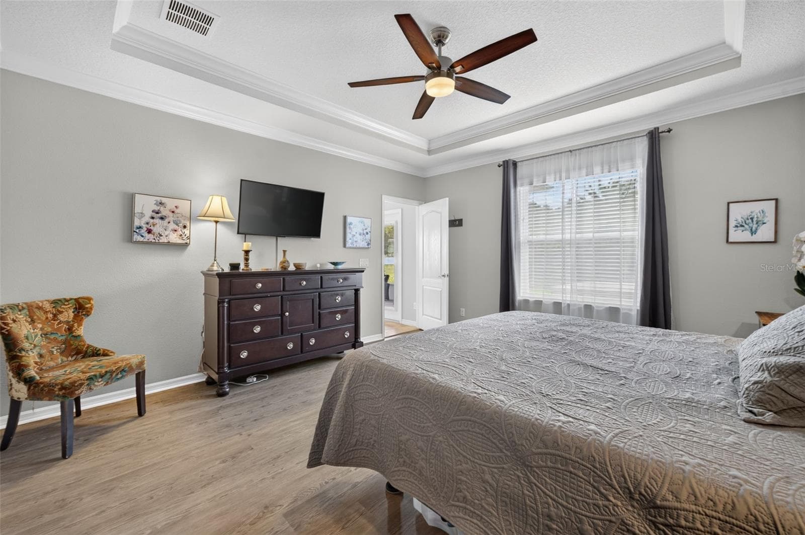 24529 WOODHILL COURT — photo 13 of 28