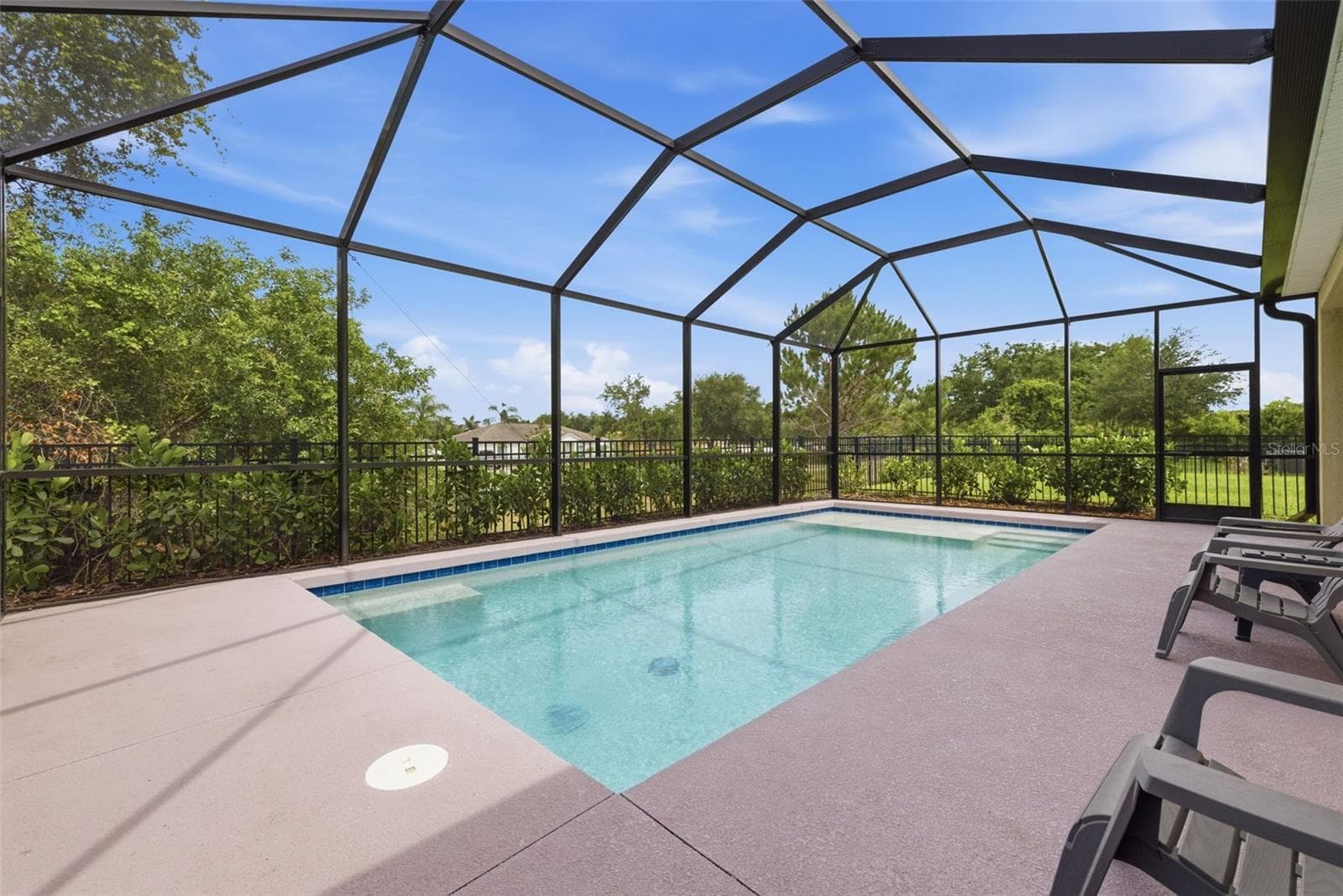 7533 LANTERN PARK AVENUE — photo 28 of 44