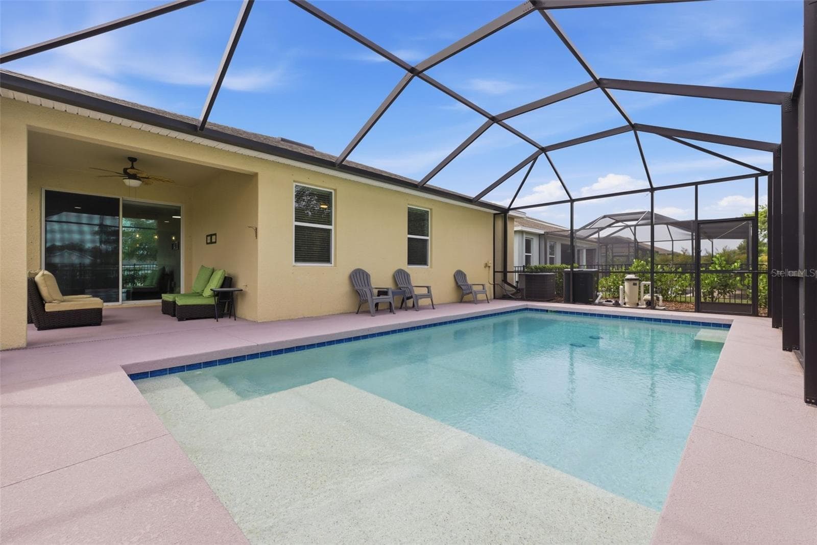 7533 LANTERN PARK AVENUE — photo 4 of 44