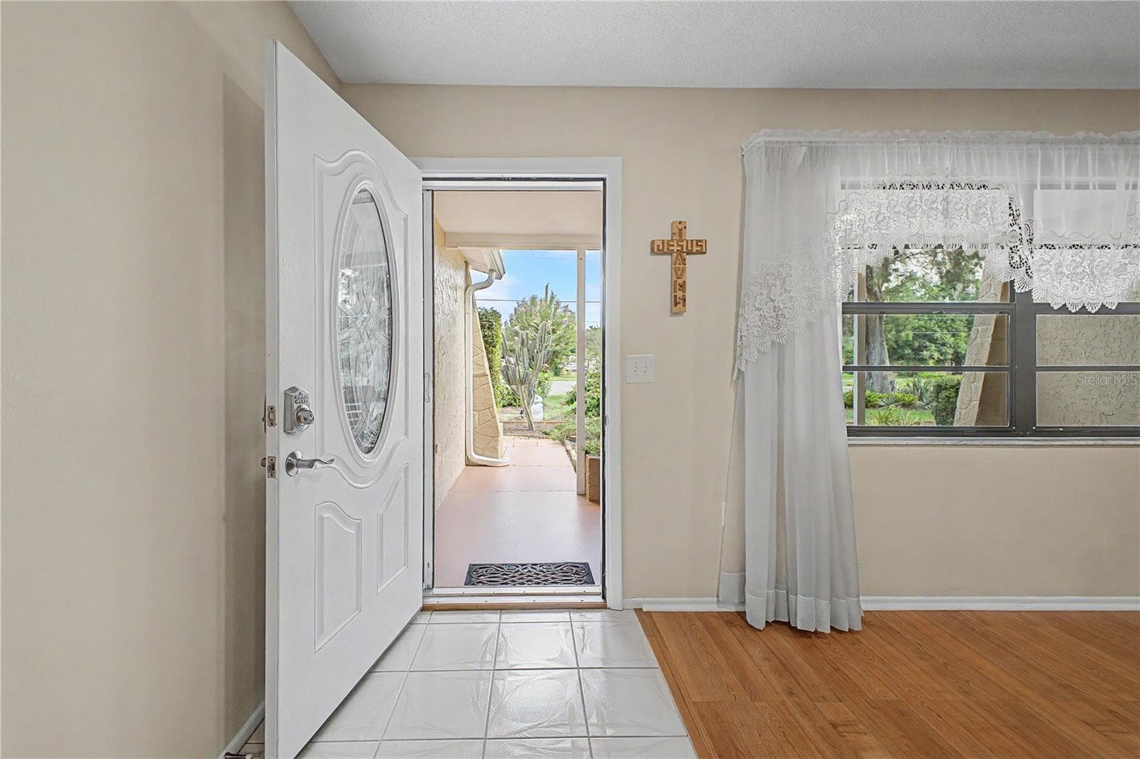 8270 SYCAMORE DRIVE — photo 9 of 68