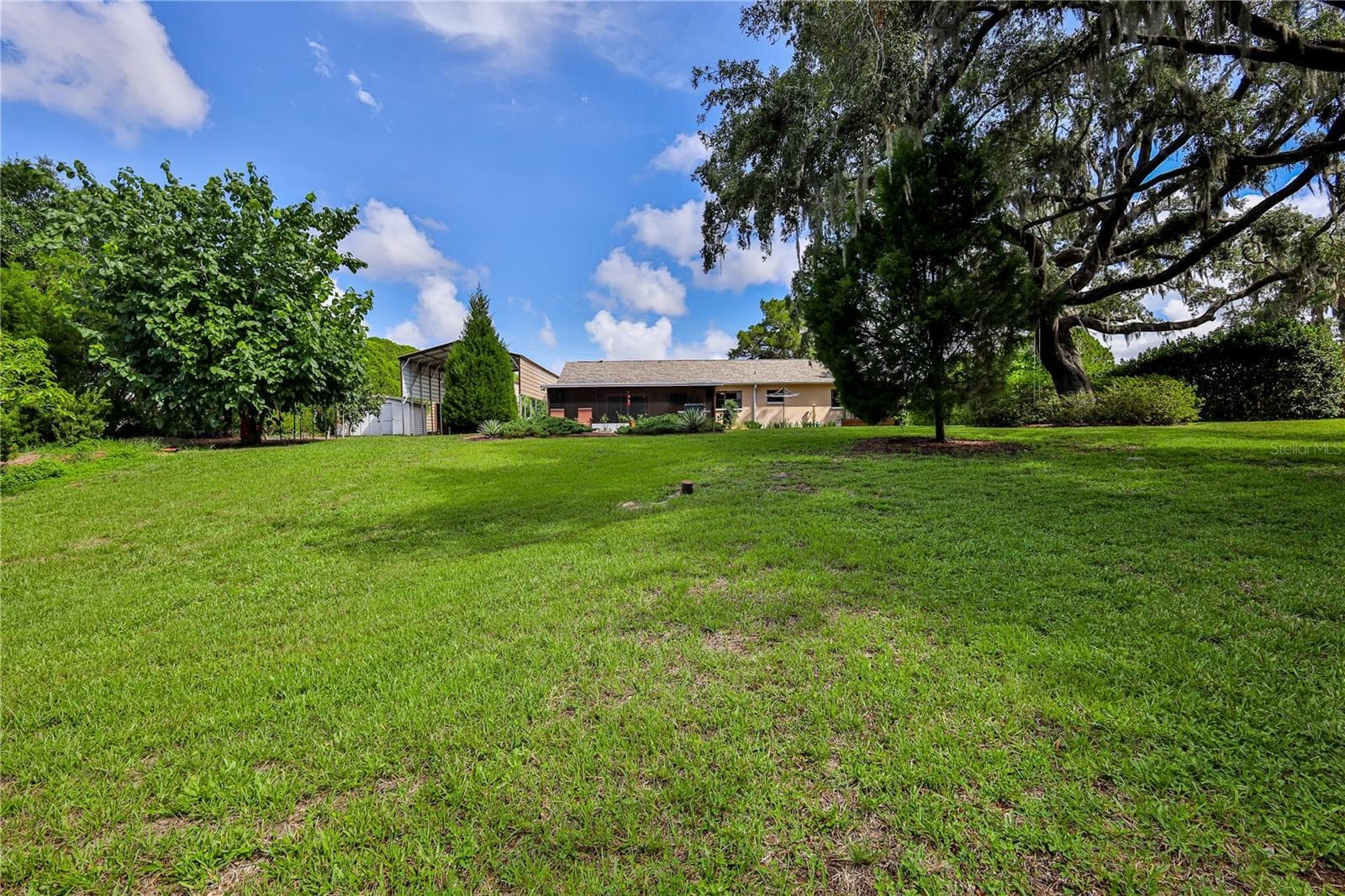 8270 SYCAMORE DRIVE — photo 49 of 68