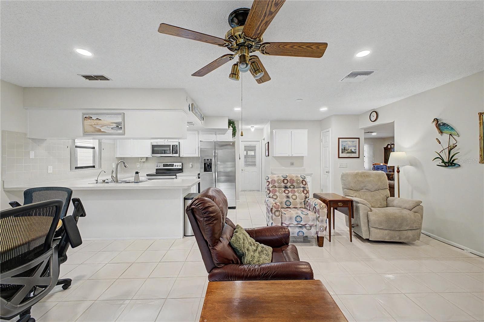 8270 SYCAMORE DRIVE — photo 21 of 68
