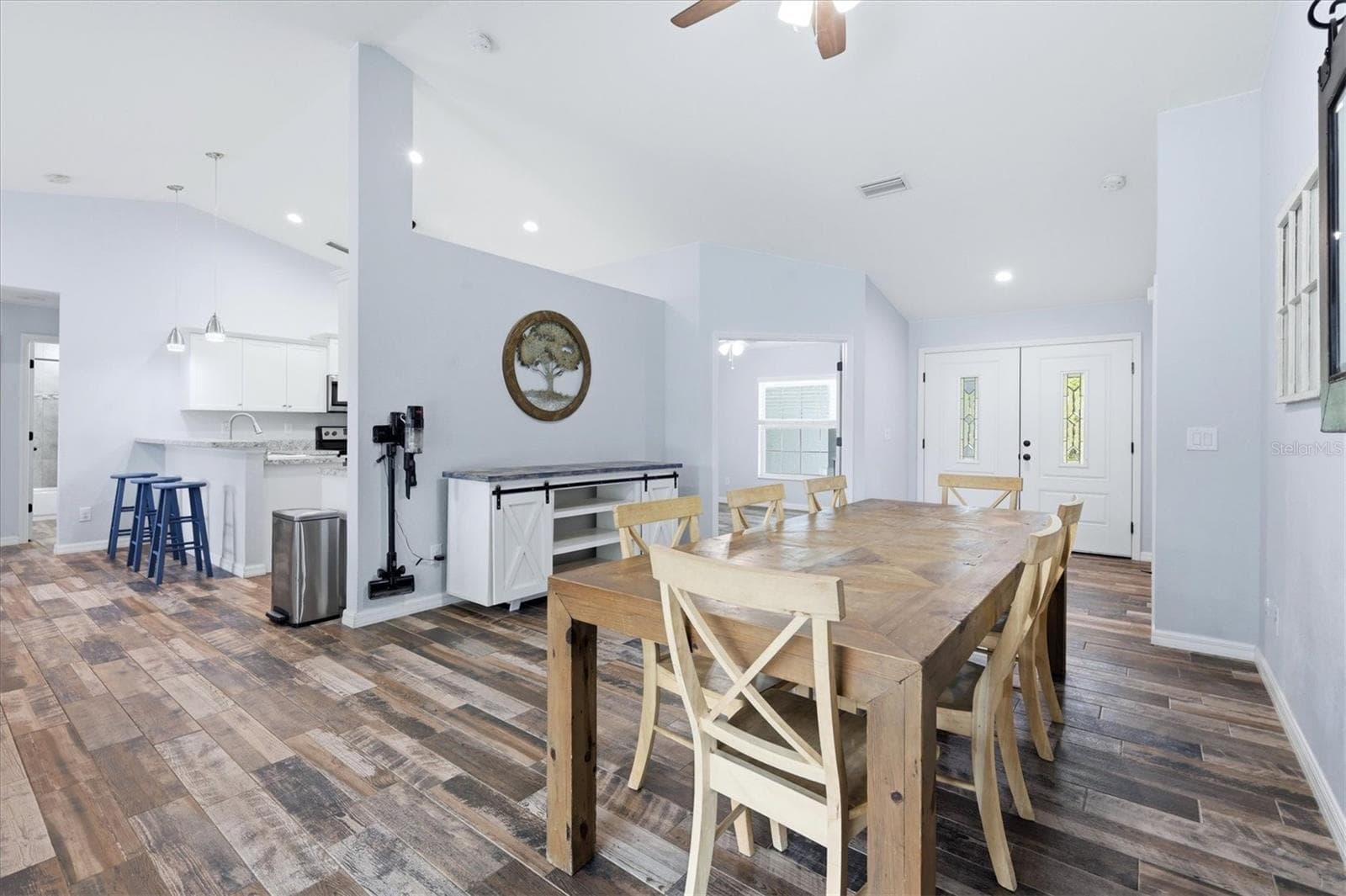6174 BLACKBERRY STREET — photo 14 of 44