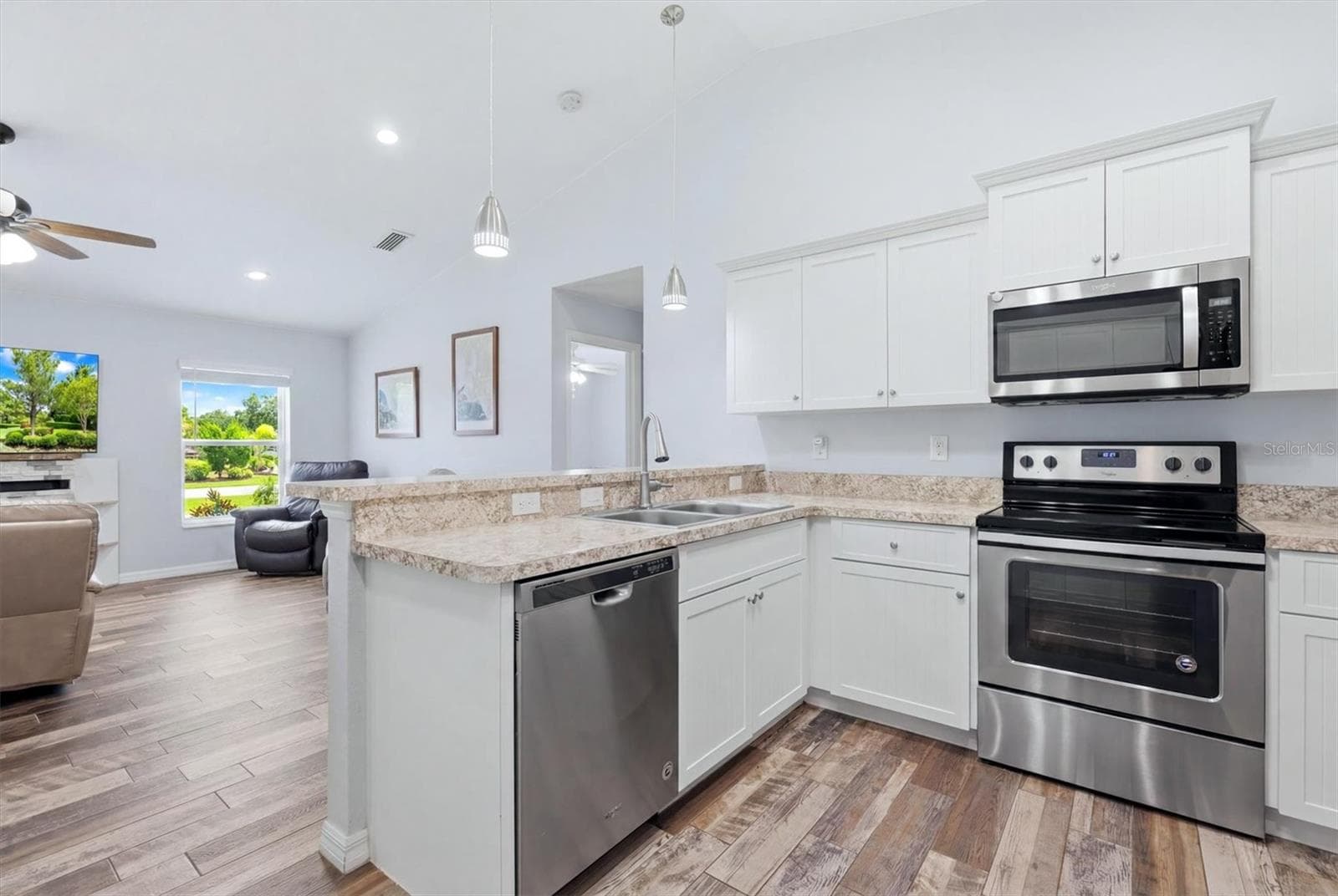 6174 BLACKBERRY STREET — photo 12 of 44