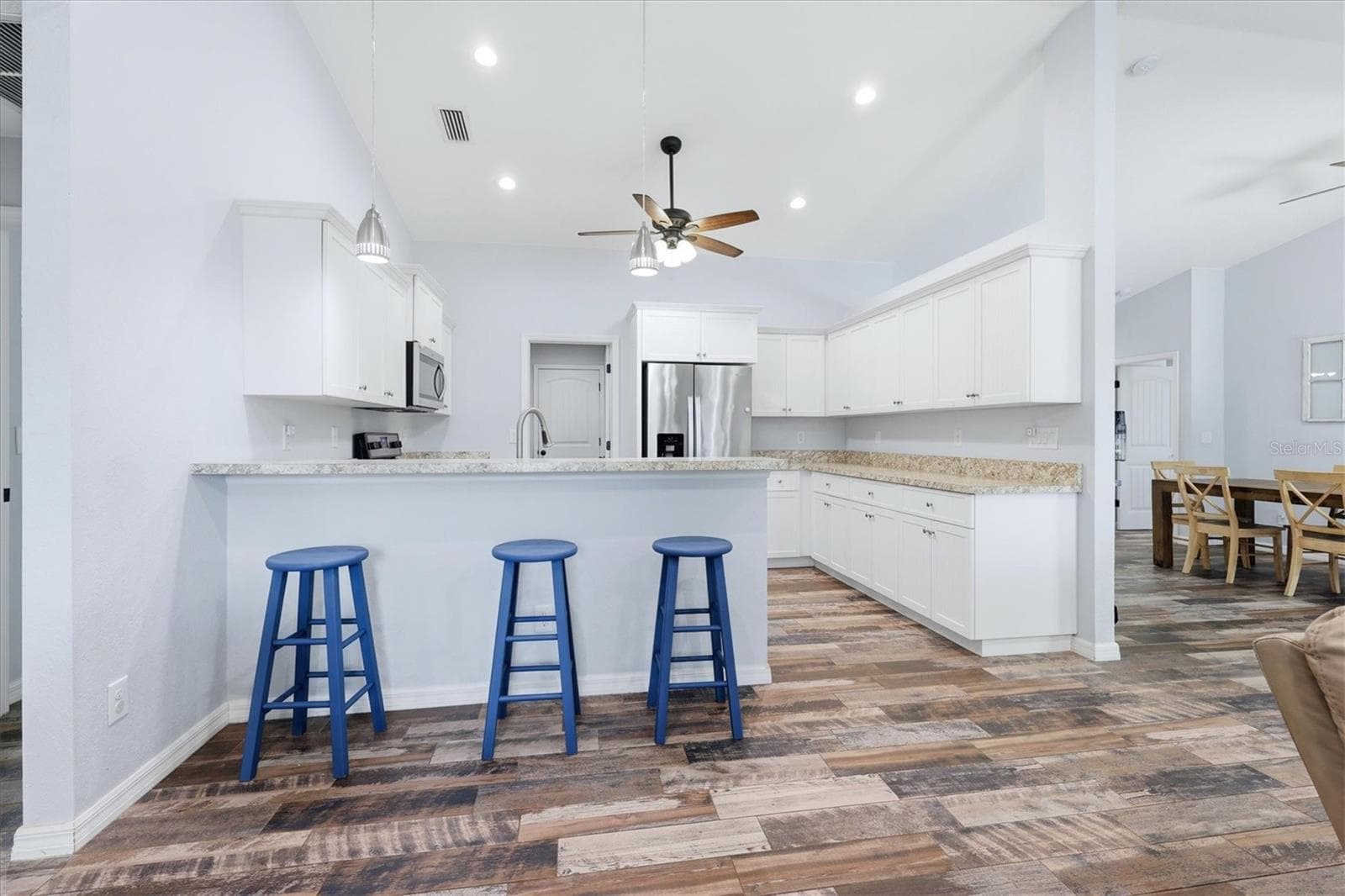 6174 BLACKBERRY STREET — photo 11 of 44