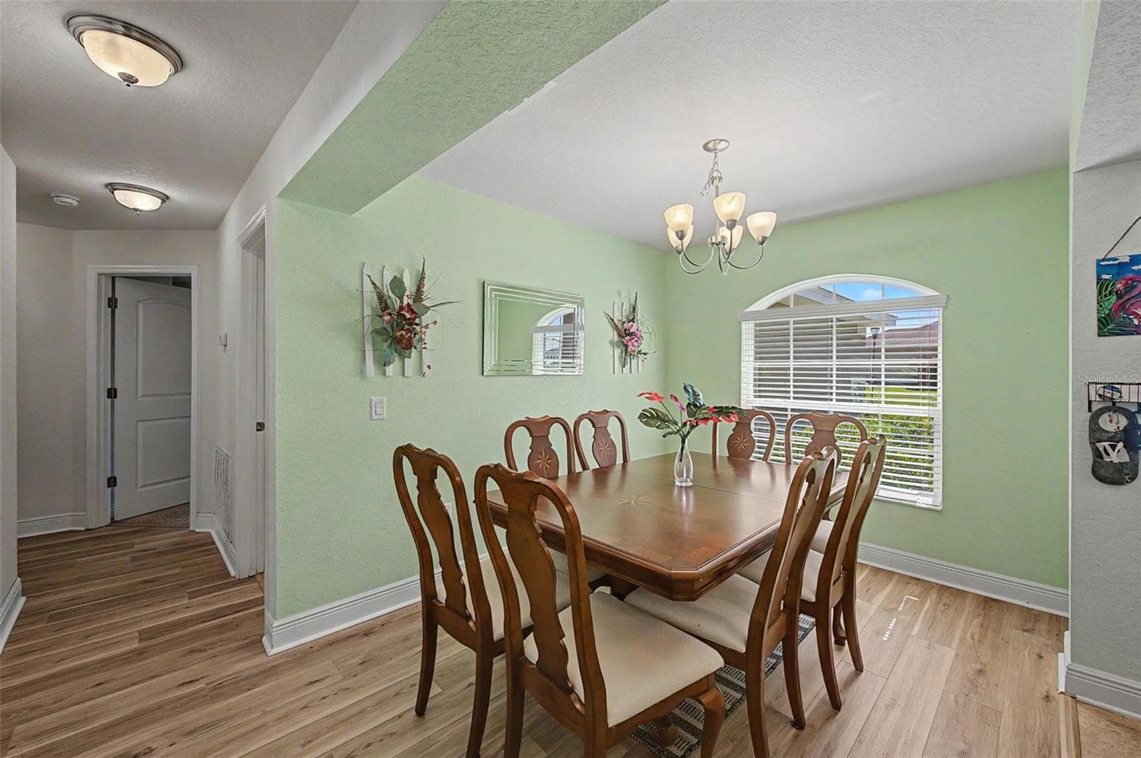 1621 DOVES VIEW CIRCLE — photo 10 of 33