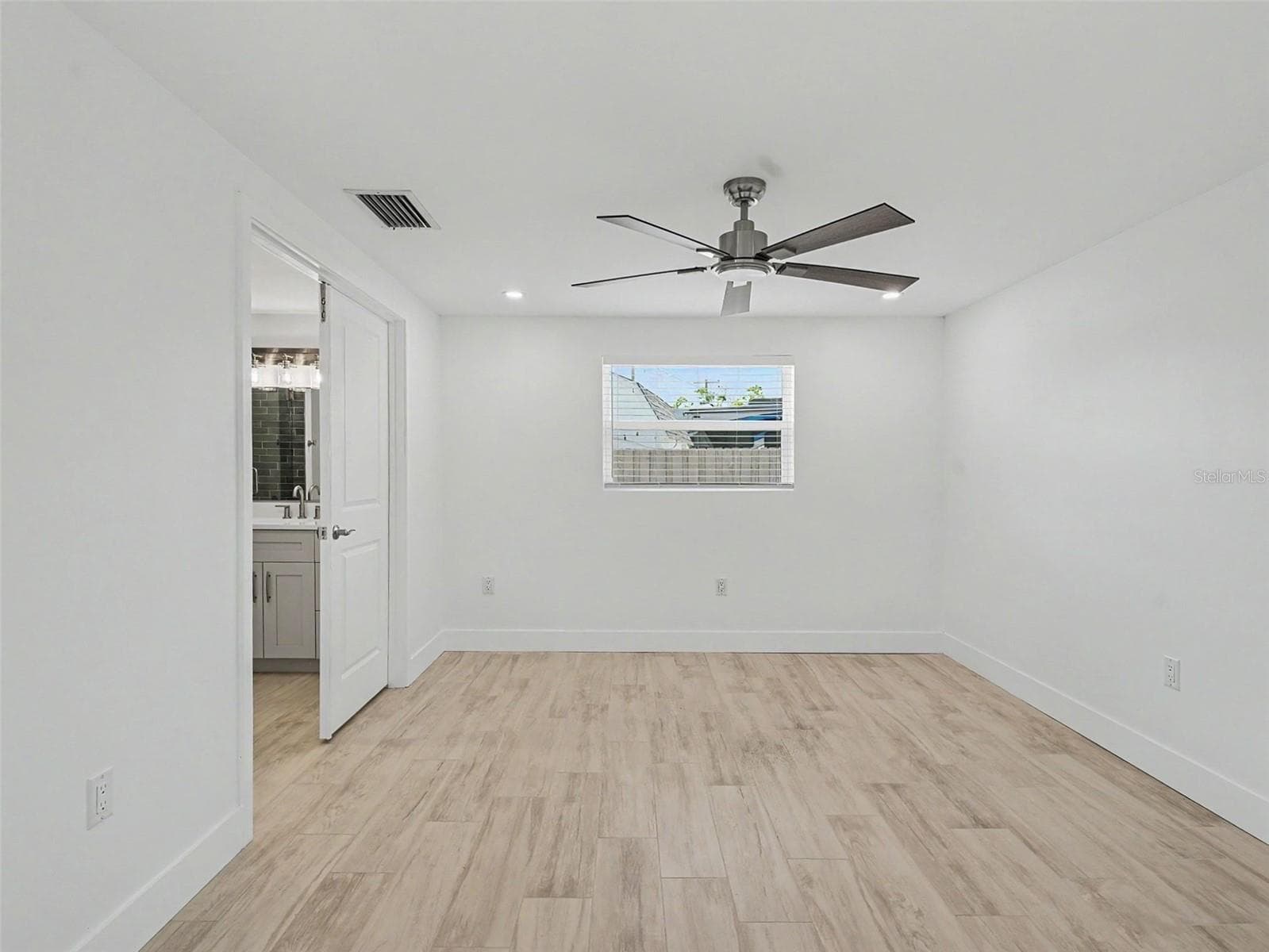 802 WHITE HERON BOULEVARD — photo 16 of 40