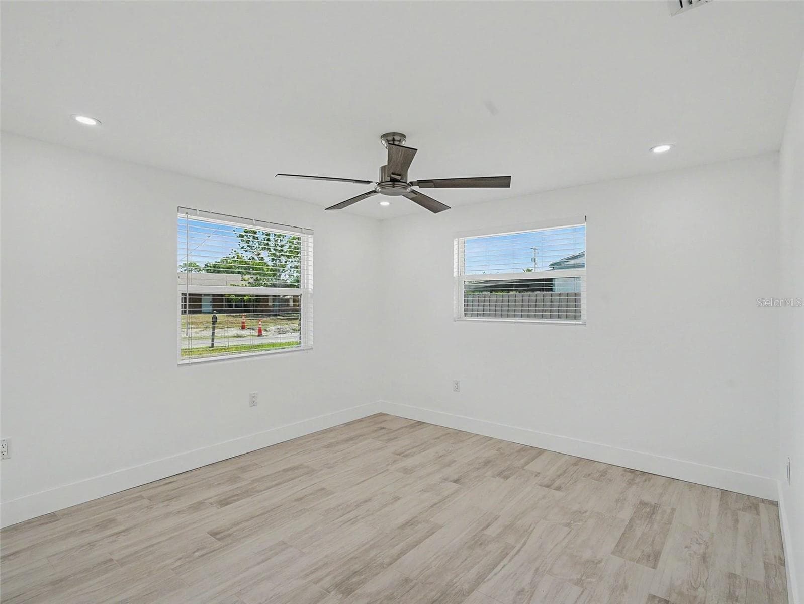802 WHITE HERON BOULEVARD — photo 25 of 40