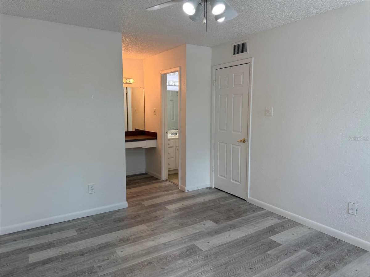 3756 IDLEBROOK CIRCLE — photo 11 of 18