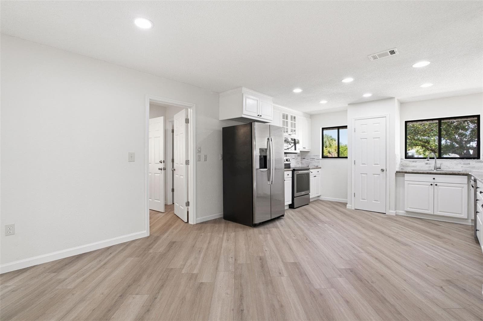 5142 SILVER BELL DRIVE — photo 20 of 50