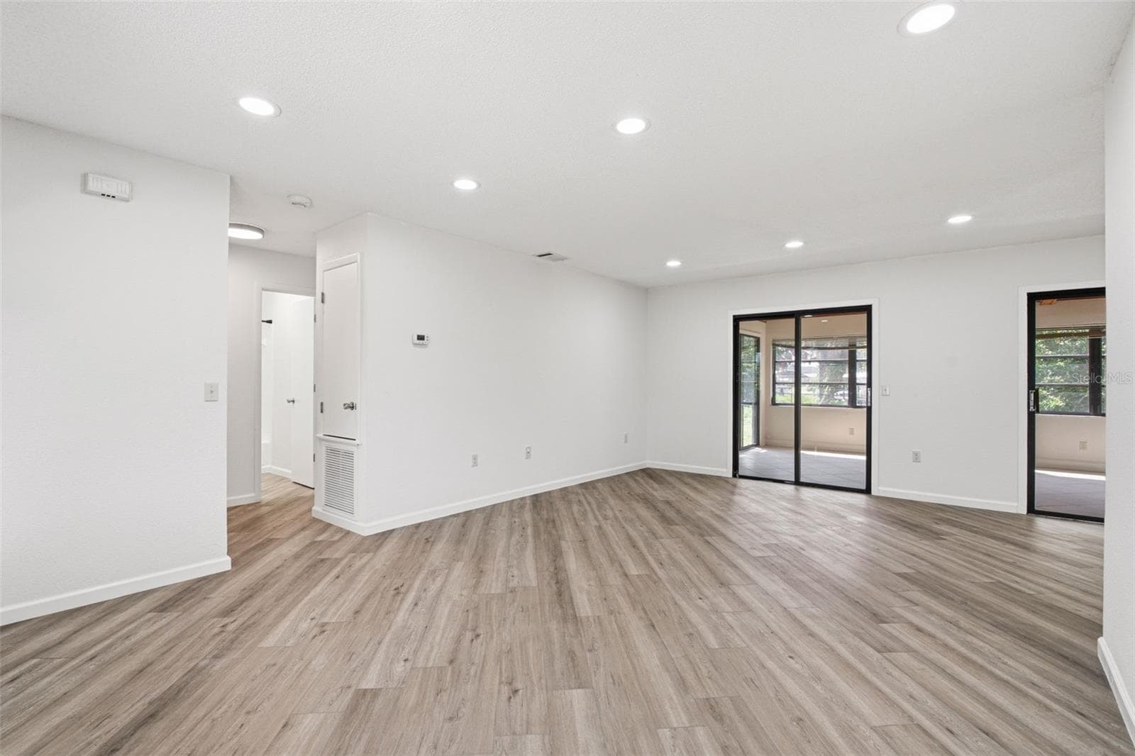 5142 SILVER BELL DRIVE — photo 17 of 50