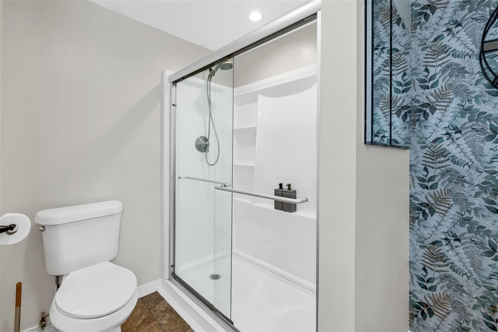 1664 LAKEVIEW PLACE — photo 37 of 69