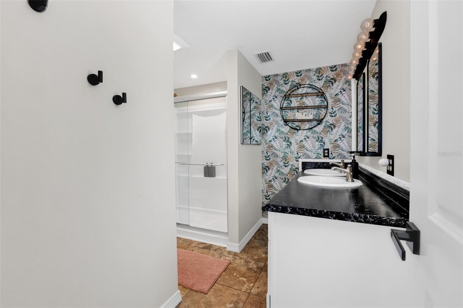 1664 LAKEVIEW PLACE — photo 35 of 69