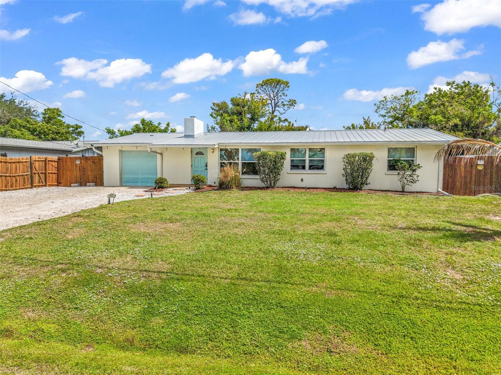 1664 LAKEVIEW PLACE — photo 56 of 69