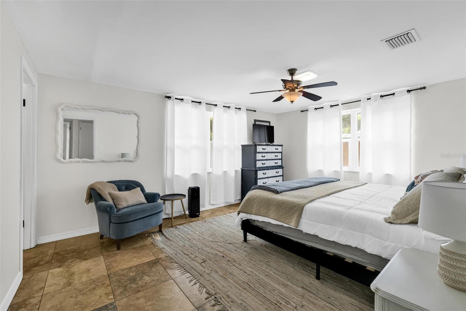 1664 LAKEVIEW PLACE — photo 32 of 69