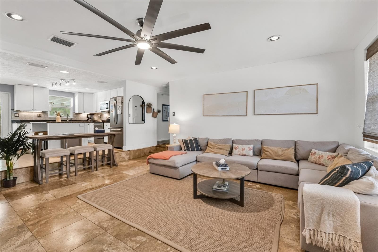 1664 LAKEVIEW PLACE — photo 6 of 69
