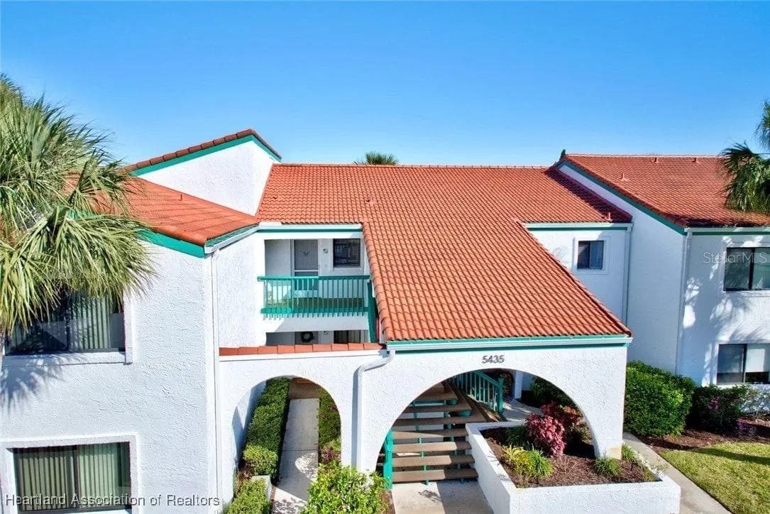 5435 CASABLANCA CIRCLE — photo 1 of 15
