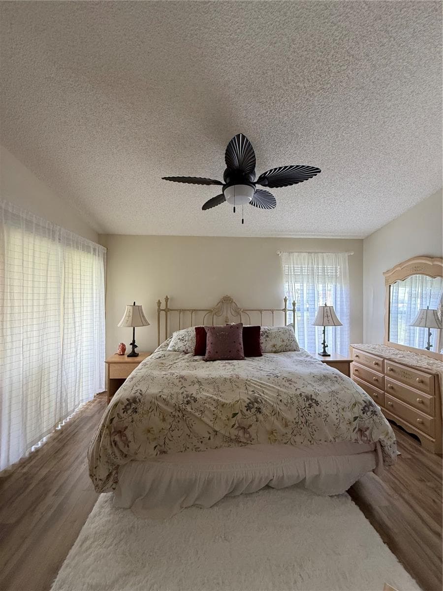 5435 CASABLANCA CIRCLE — photo 11 of 15