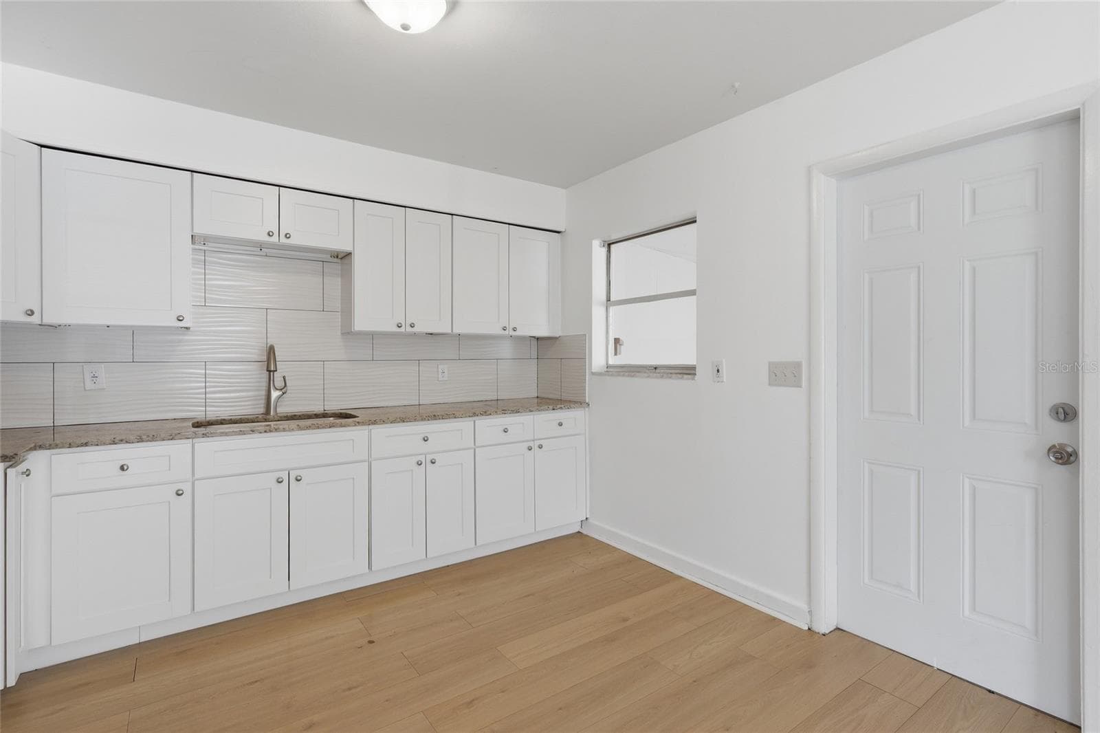 410 OAKWOOD AVENUE — photo 24 of 34