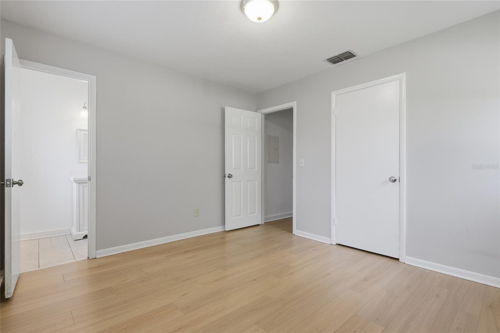 410 OAKWOOD AVENUE — photo 20 of 34