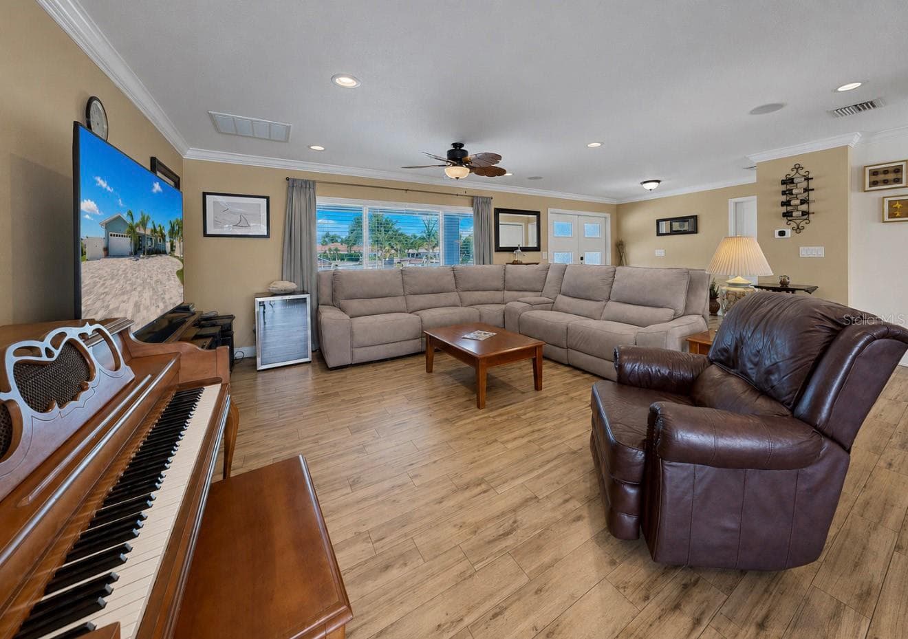 6301 COTTONWOOD LANE — photo 46 of 53