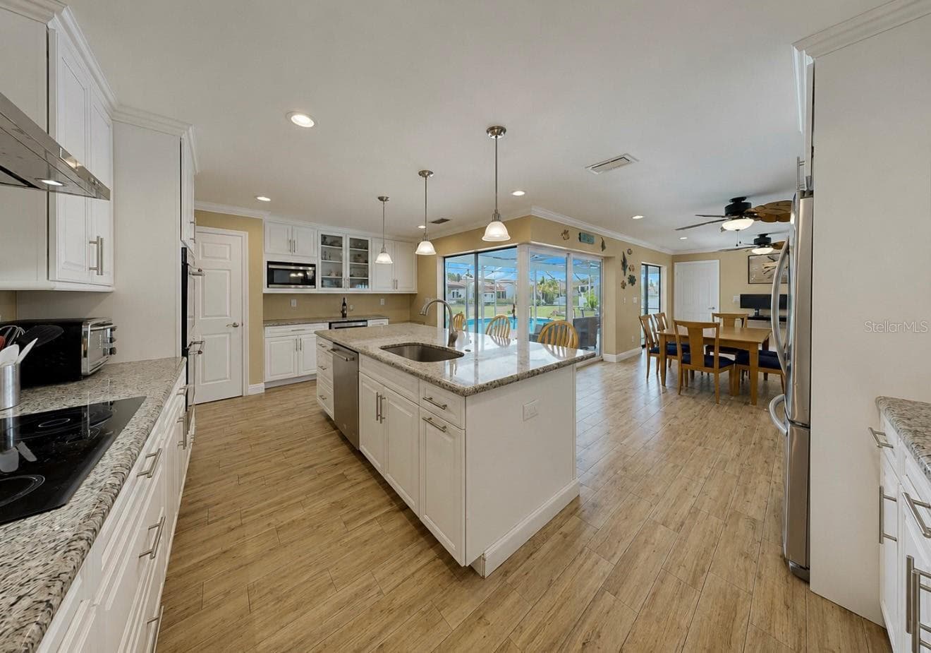 6301 COTTONWOOD LANE — photo 17 of 53
