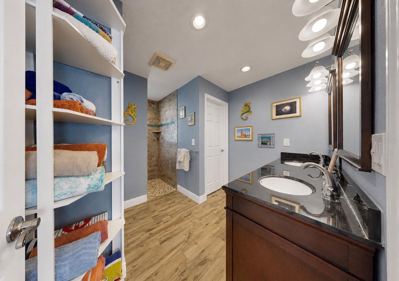 6301 COTTONWOOD LANE — photo 33 of 53