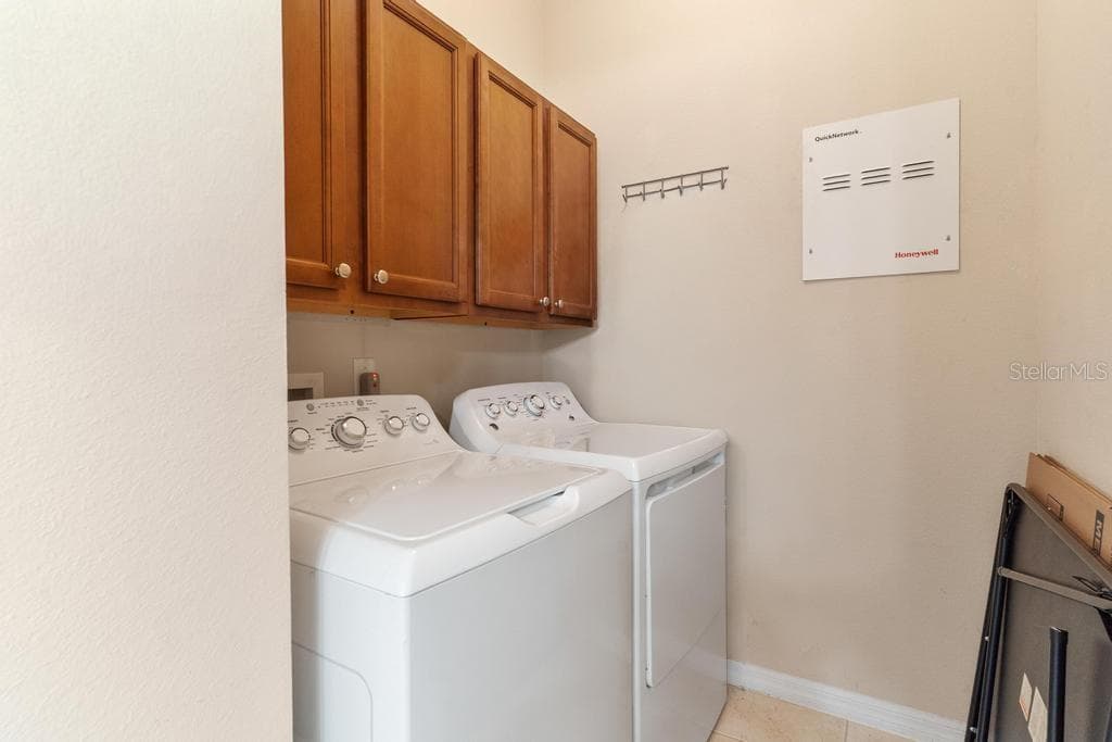 36403 GRAND ISLAND OAKS CIRCLE — photo 18 of 34