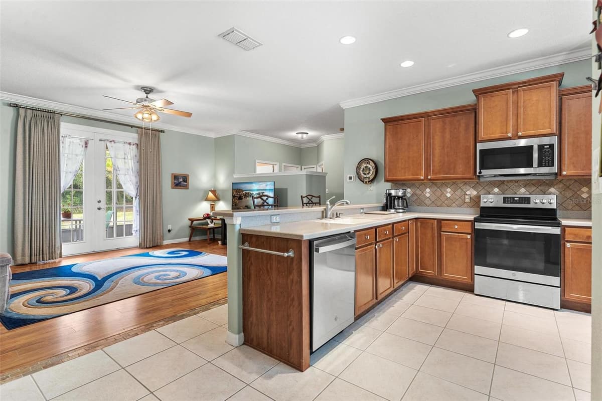 36403 GRAND ISLAND OAKS CIRCLE — photo 12 of 34